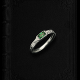 Birthstone Ring Yue - May | Emerald