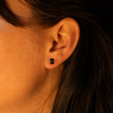 Onyx stud earrings Daya